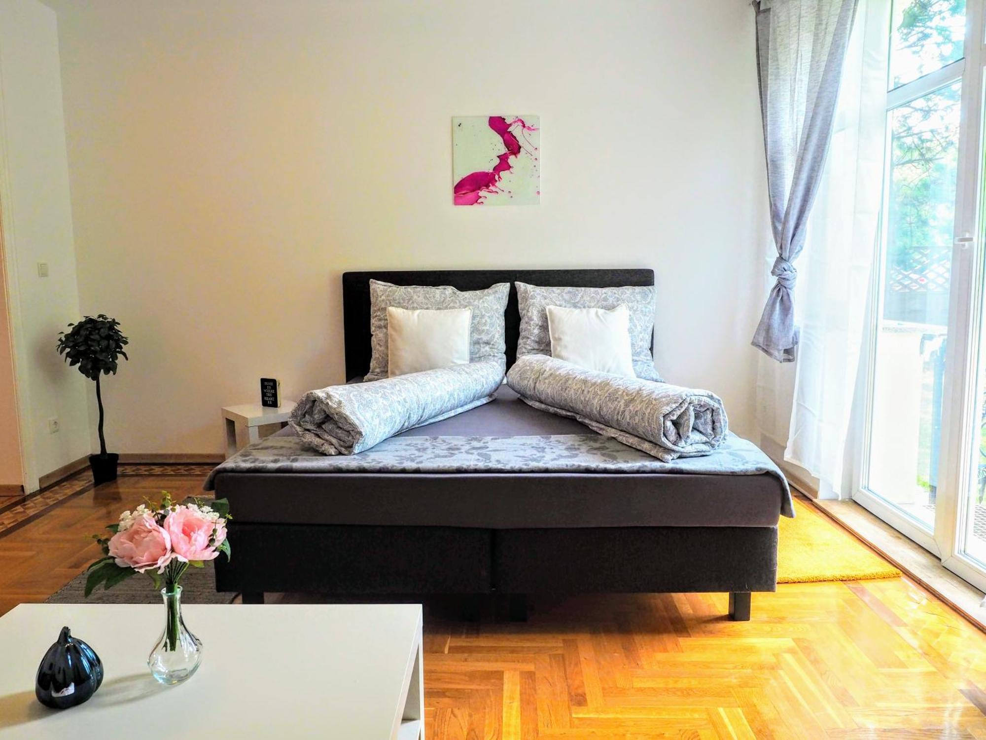City Villa Schoenbrunn Apartments - Contactless 24H Check-In Wina Bagian luar foto
